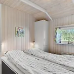 Amazing In With 3 Bedrooms, Sauna & Wifi Holiday home