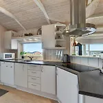 Amazing In With 3 Bedrooms, Sauna & Wifi Holiday home Nordborg