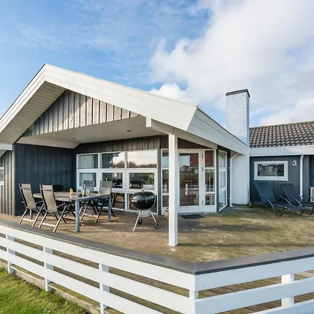 Vakantiehuis Beautiful Home In Nordborg With Wifi *