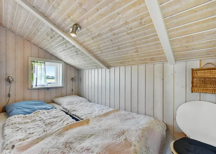 Amazing In With 3 Bedrooms, Sauna & Wifi Holiday home Nordborg